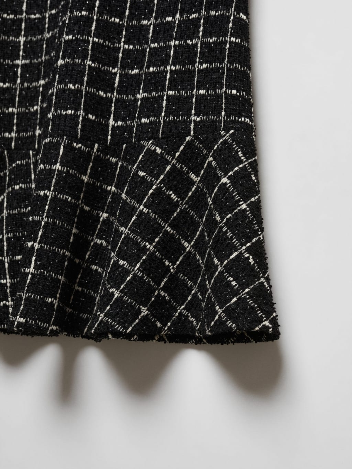 Tweed dress with ruffle hem