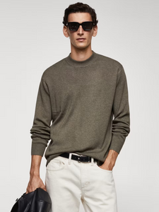 High collar wool sweater