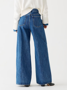 High-rise superwide-leg jean in white