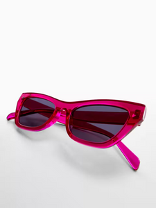 Cat-eye sunglasses