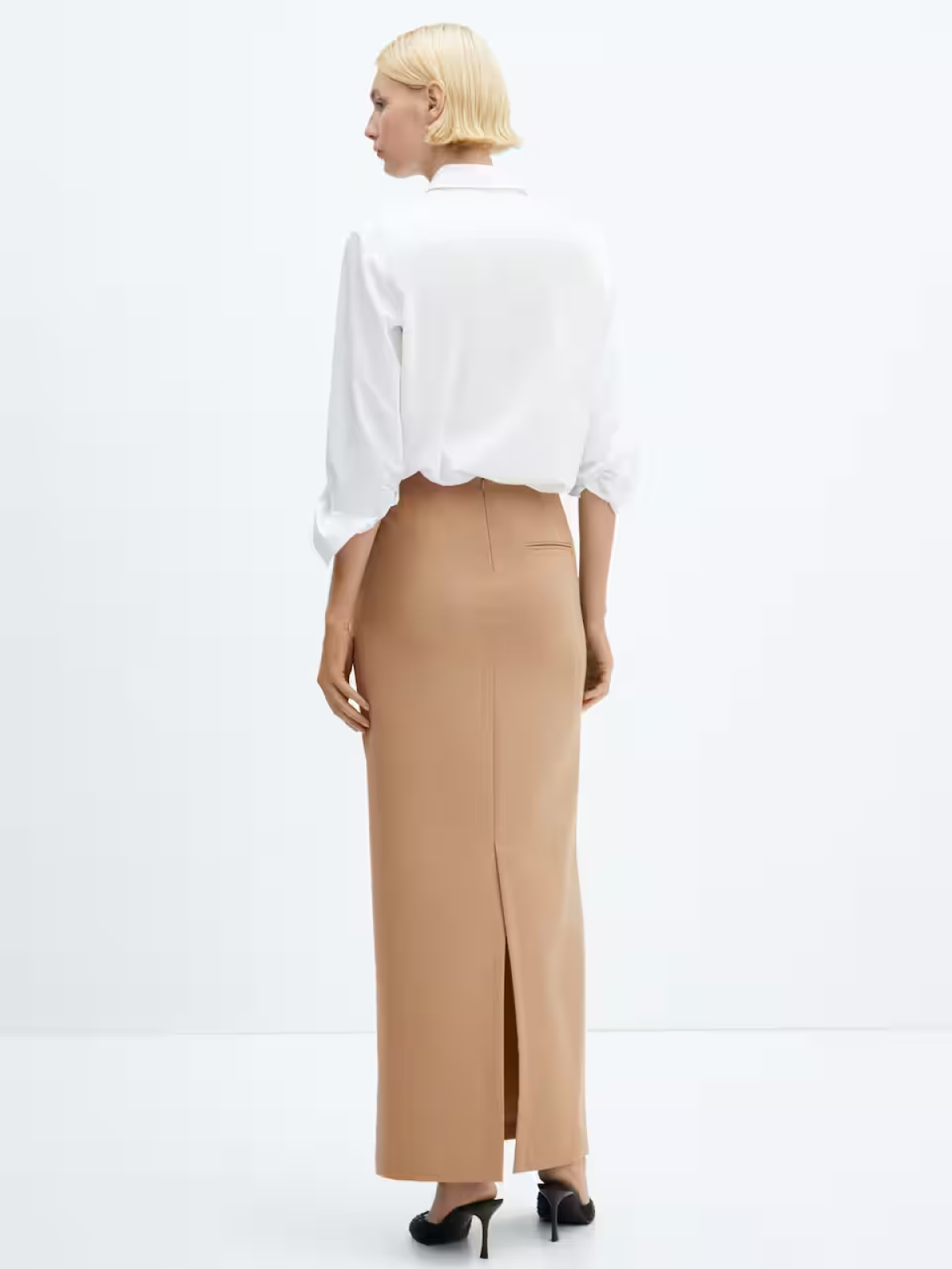 Straight long skirt